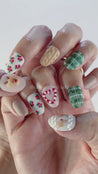 Reindeer Sweater Press on Nails