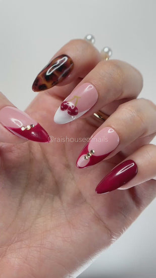 Video showing Rai's House of Nails press on nails in motion
